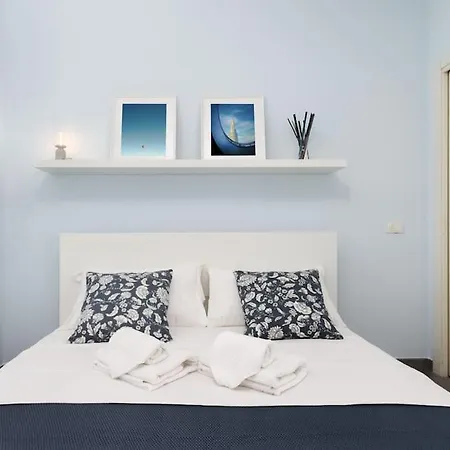 Apartment Casa Azzurra -central Station-free Luggage Storage *