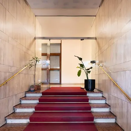 Casa Azzurra -central Station-free Luggage Storage *